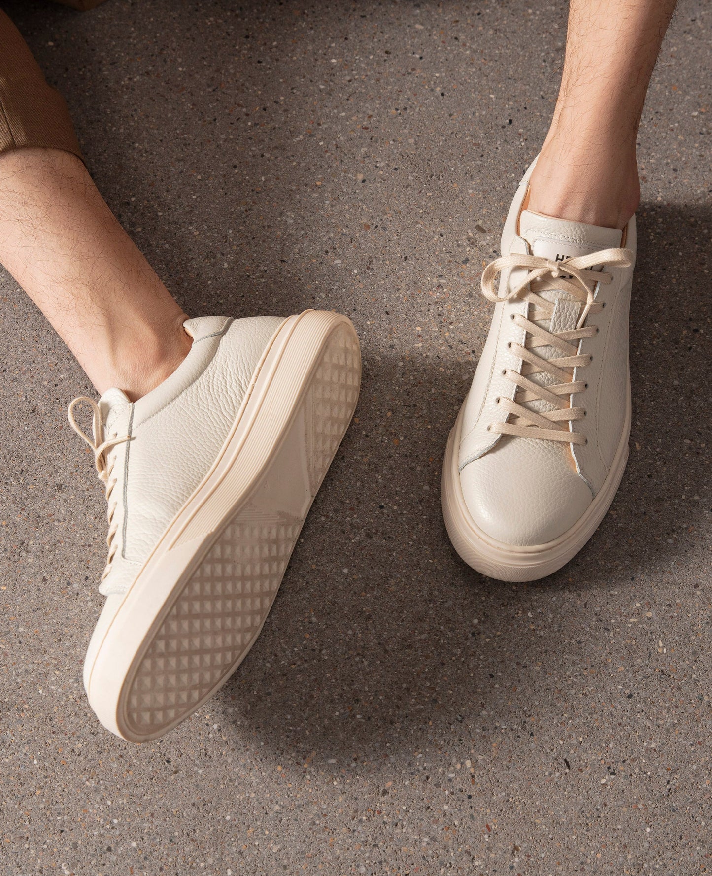 Travis S1 - Beige